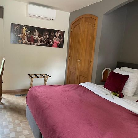 Averbode B&B Monroe מראה חיצוני תמונה